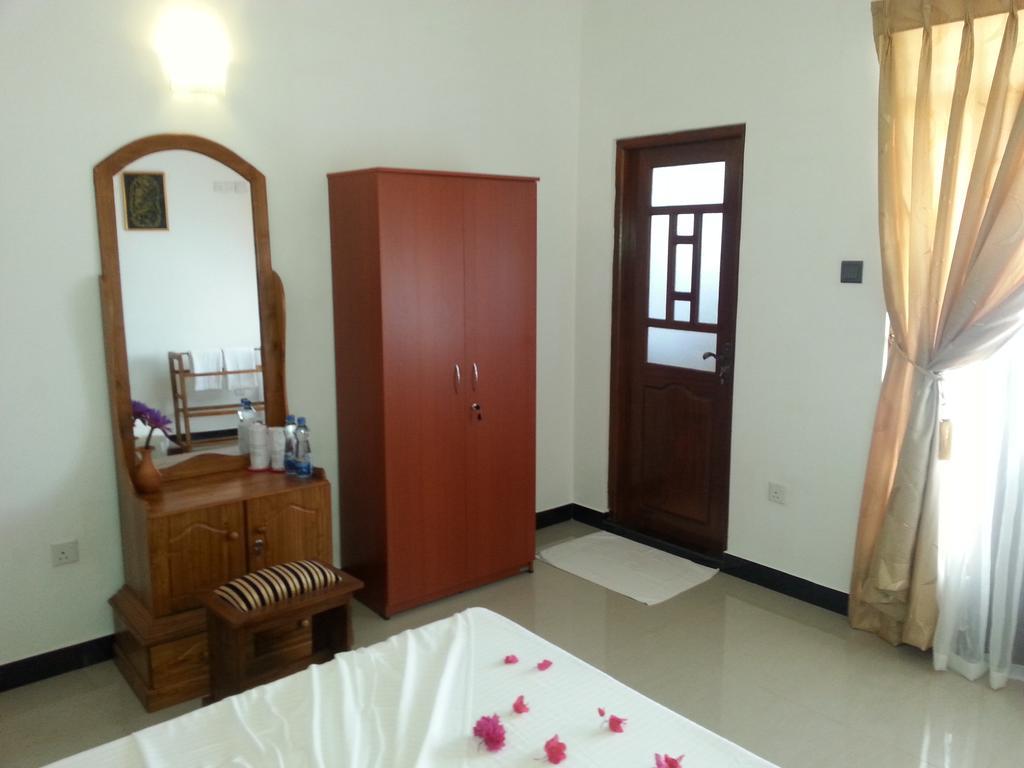 Villa River View Алутгама Экстерьер фото
